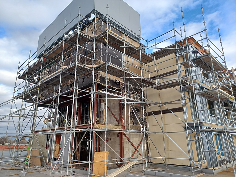 Calgary Scaffolding Project - Town and Country Motor Hotel Commercial Scaffold 2