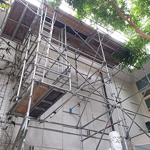 Calgary Scaffolding Project - UofC Admin Atrium Industrial Scaffolding