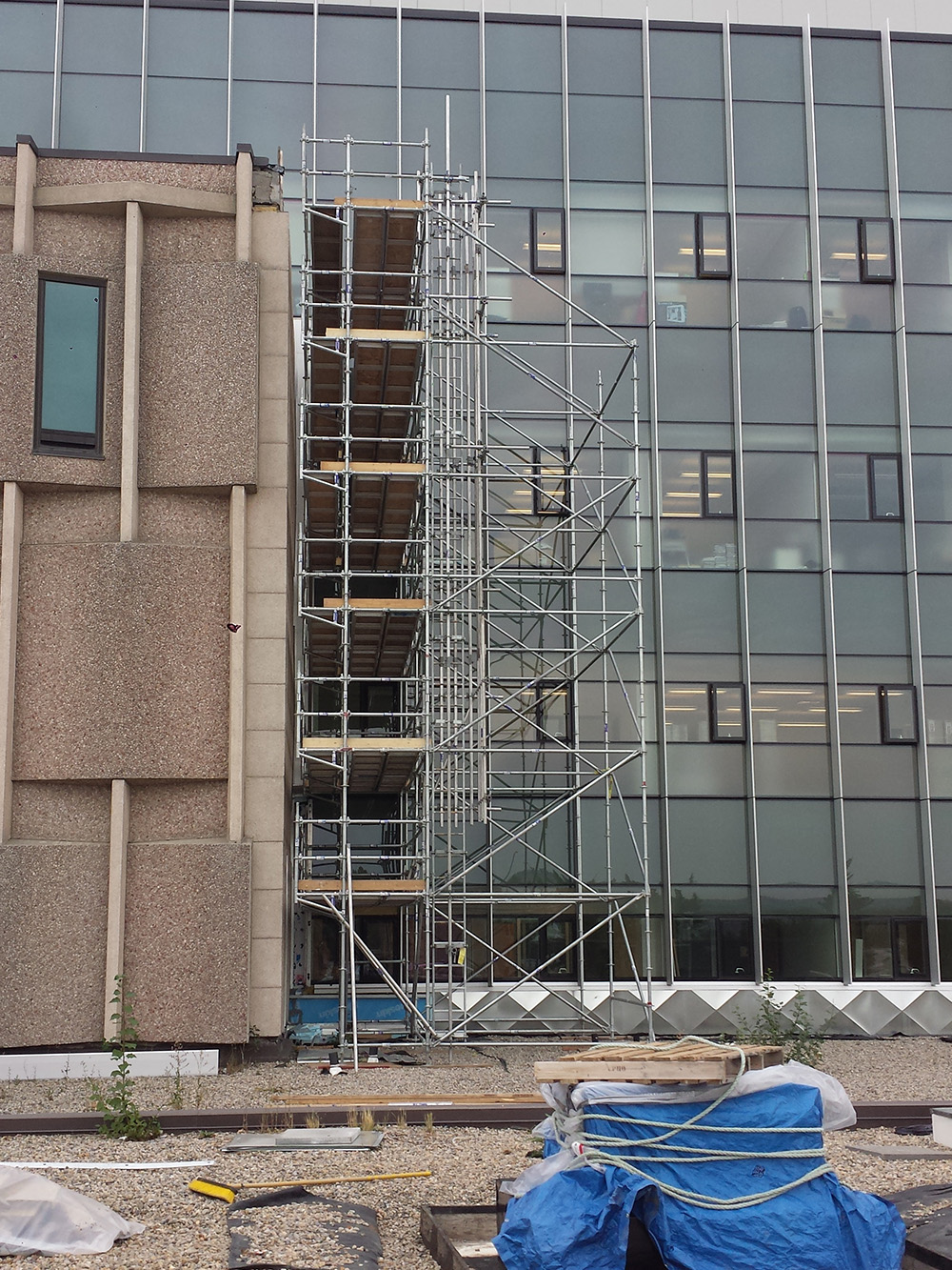 Calgary Scaffolding Project - UofC Schulich School of Engineering Commercial Scaffolding 2